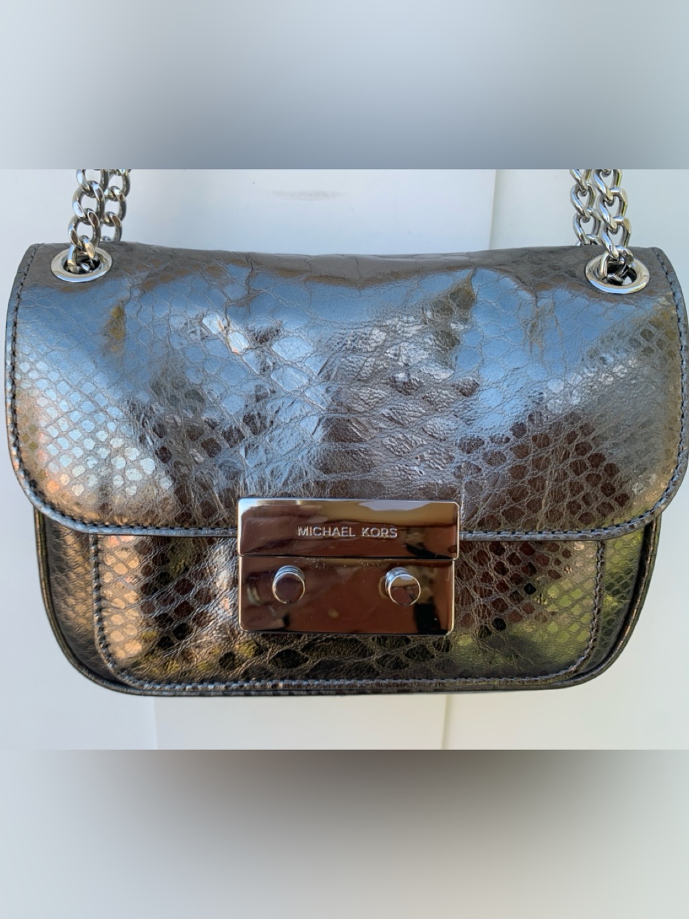 UNIQUE MICHAEL KORS METALLIC EMBOSSED GENUINE ITALIAN LEATHER LIKE NEW